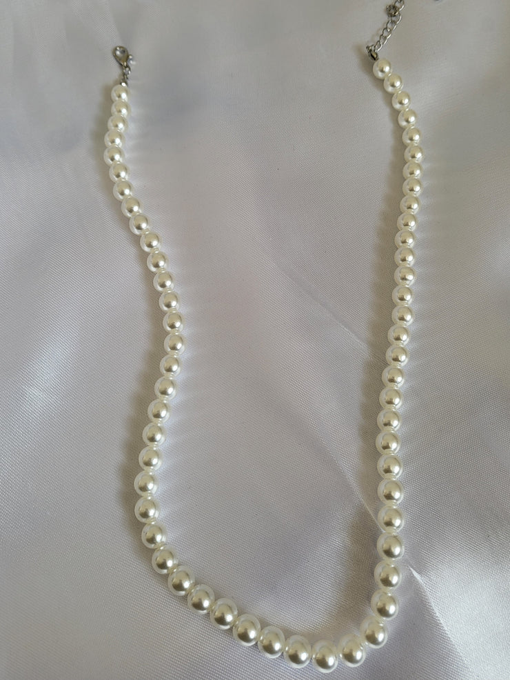 Pearl necklace