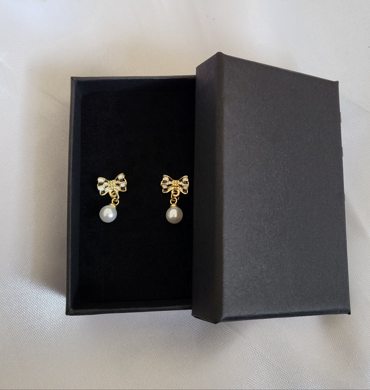 Black and gold bow pearl earrings