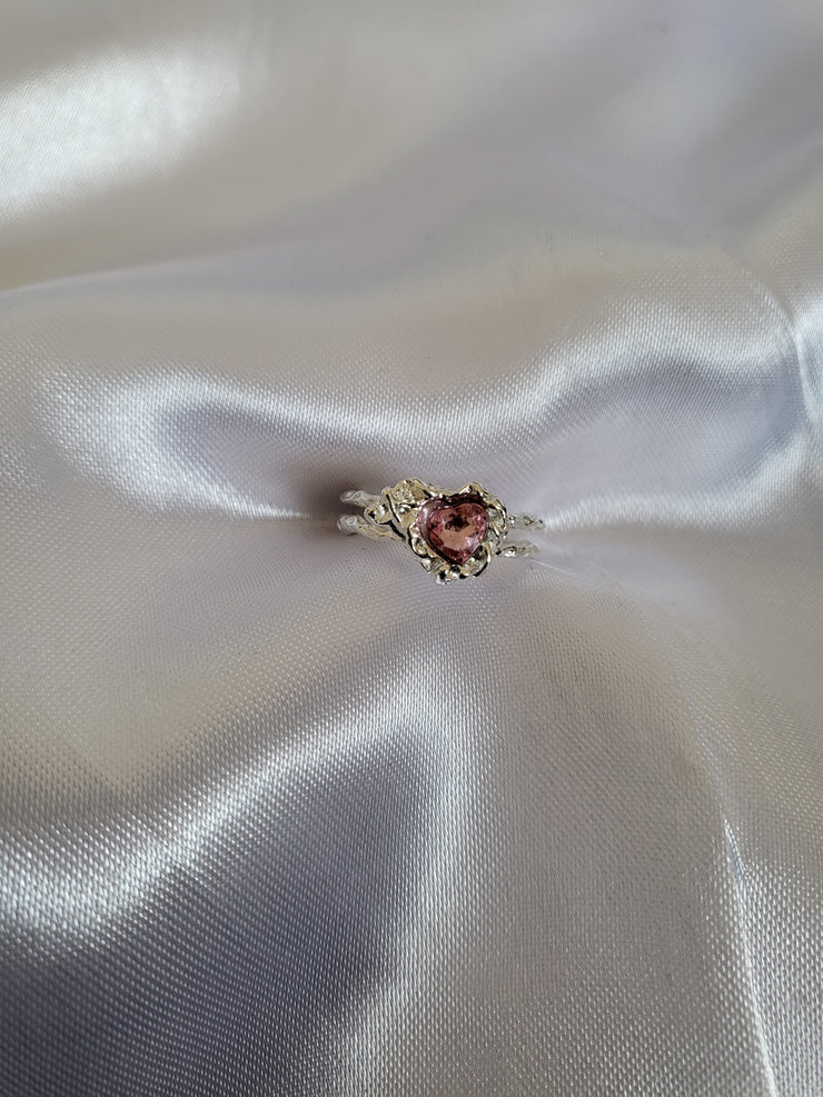 Vintage elegant ring